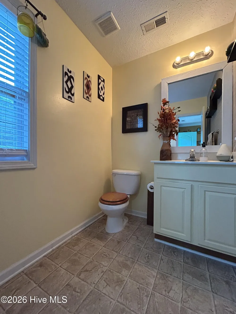 305 Vito Court Richlands, NC 28574