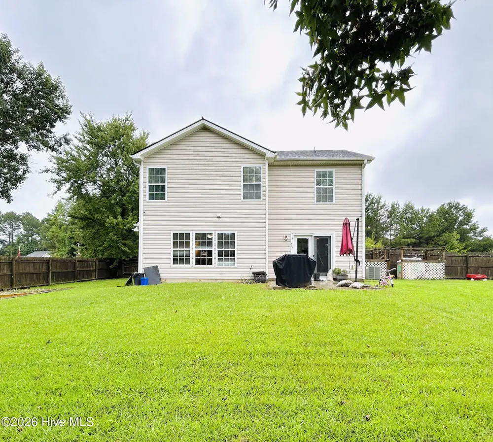 305 Vito Court Richlands, NC 28574