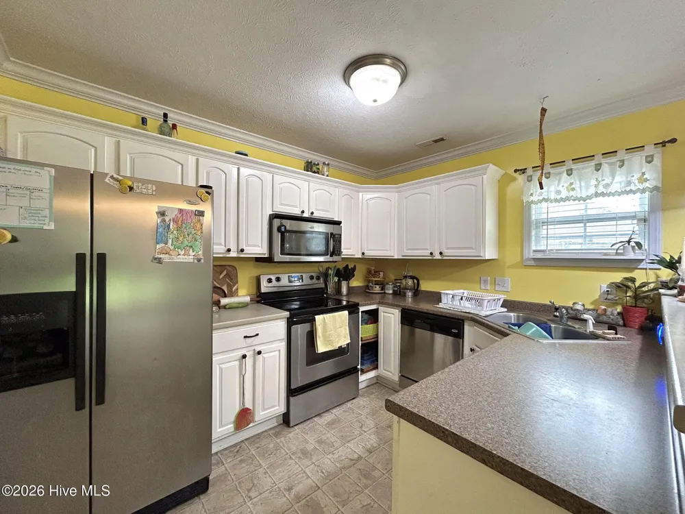 305 Vito Court Richlands, NC 28574