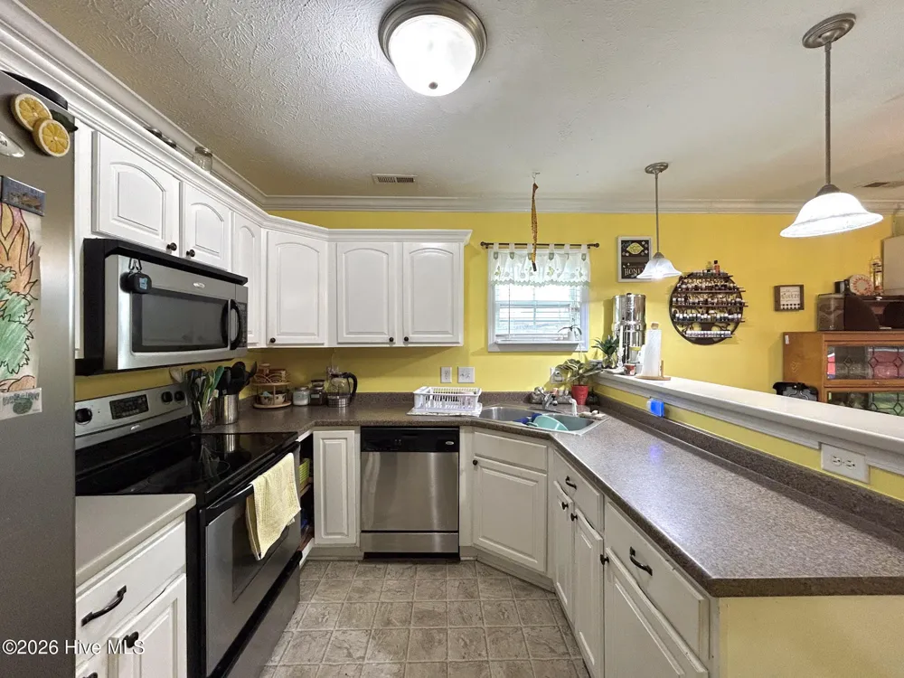 305 Vito Court Richlands, NC 28574