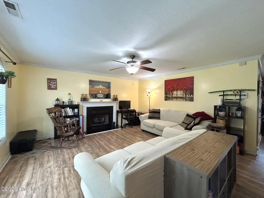 305 Vito Court Richlands, NC 28574