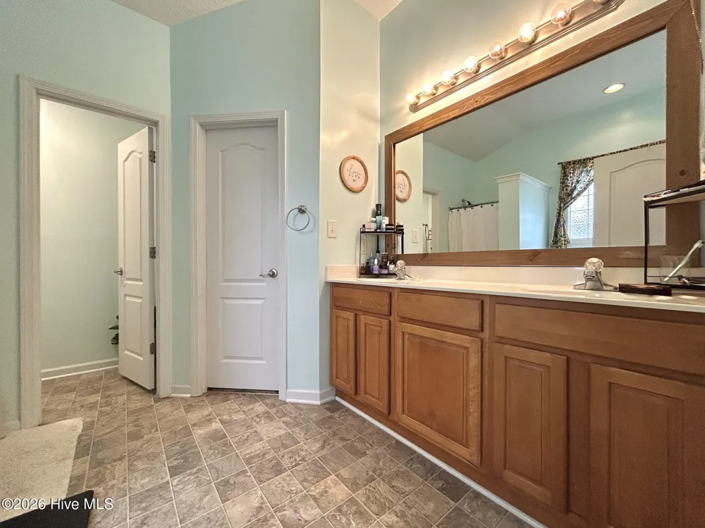 305 Vito Court Richlands, NC 28574