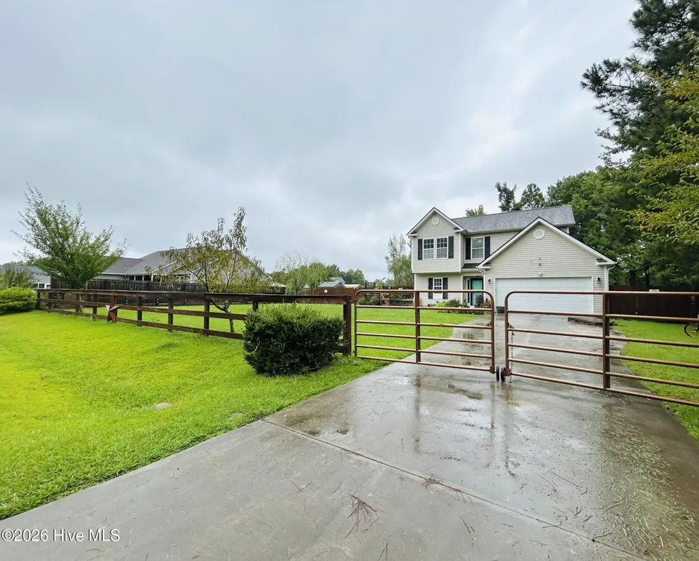 305 Vito Court Richlands, NC 28574