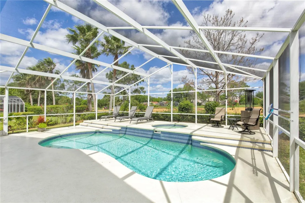 1942 BERMUDA POINTE DRIVE Haines City, FL 33844
