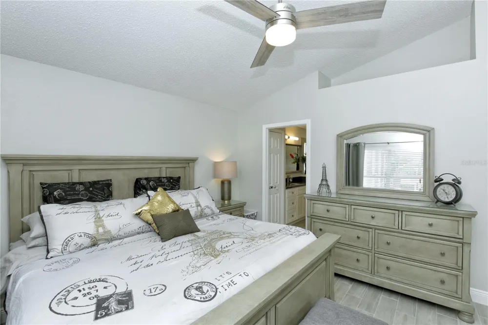 1942 BERMUDA POINTE DRIVE Haines City, FL 33844