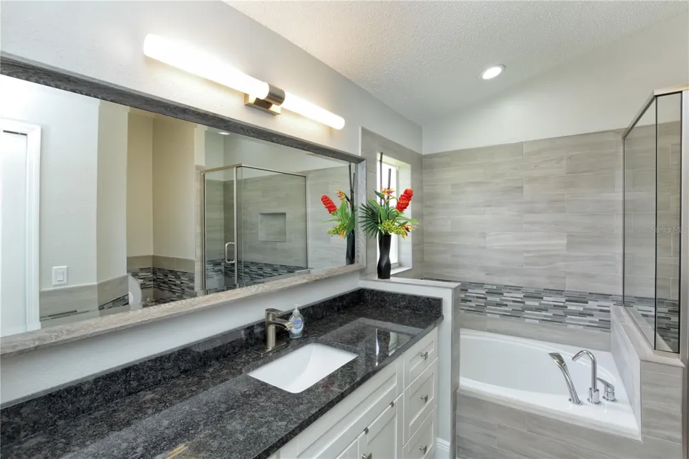 1942 BERMUDA POINTE DRIVE Haines City, FL 33844