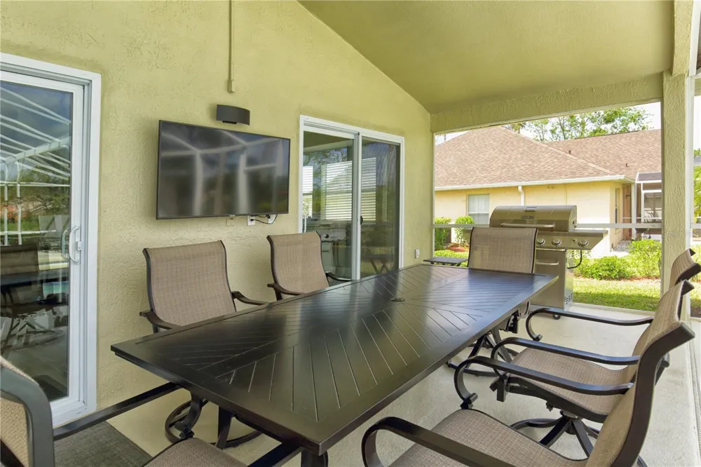 1942 BERMUDA POINTE DRIVE Haines City, FL 33844