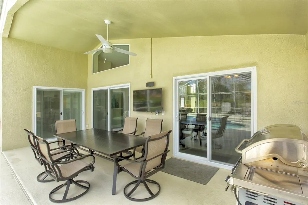 1942 BERMUDA POINTE DRIVE Haines City, FL 33844