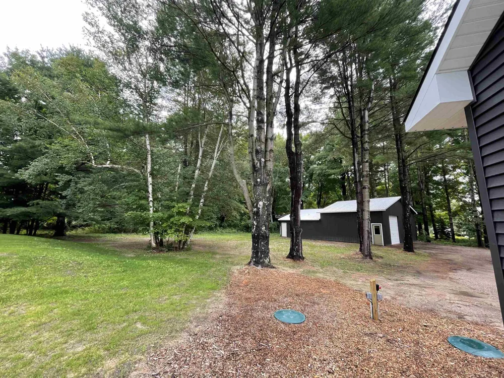 8279 Cherry Avenue Milton Township, MI 49676