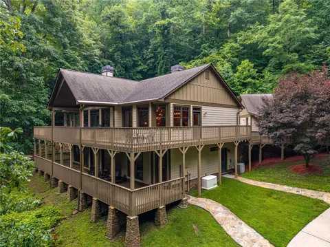 1117 Rambling Road
