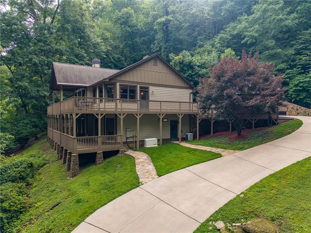 1117 Rambling Road Fairmount, GA 30139