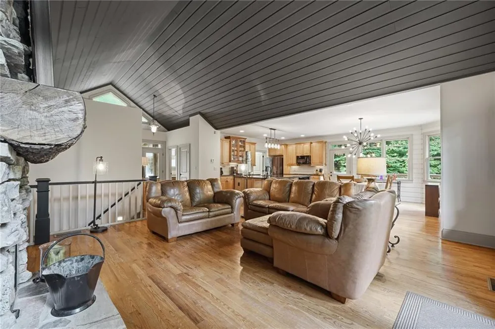 1117 Rambling Road Fairmount, GA 30139