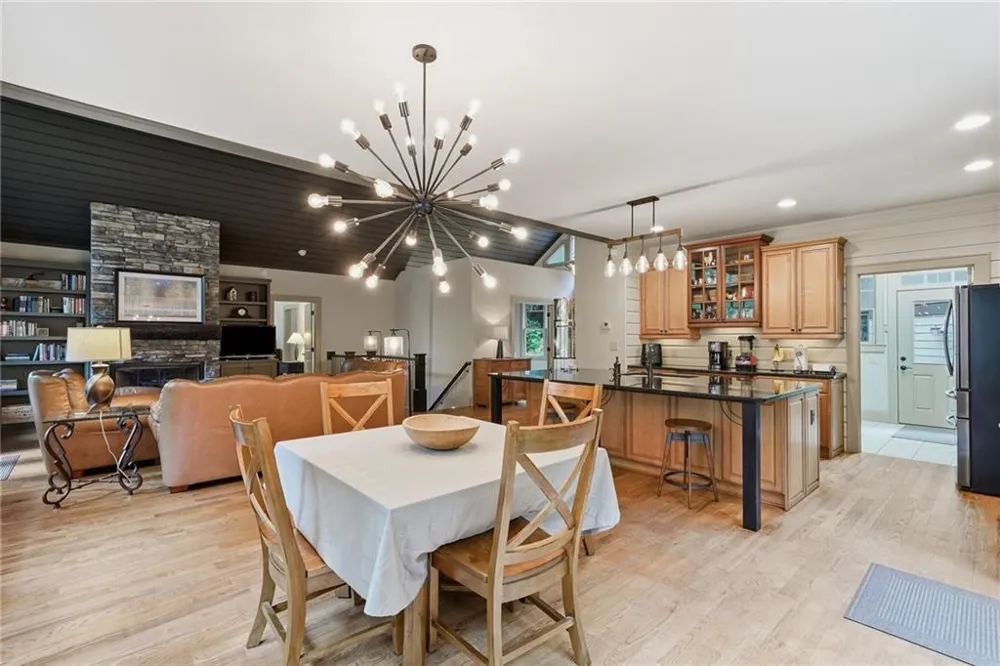 1117 Rambling Road Fairmount, GA 30139