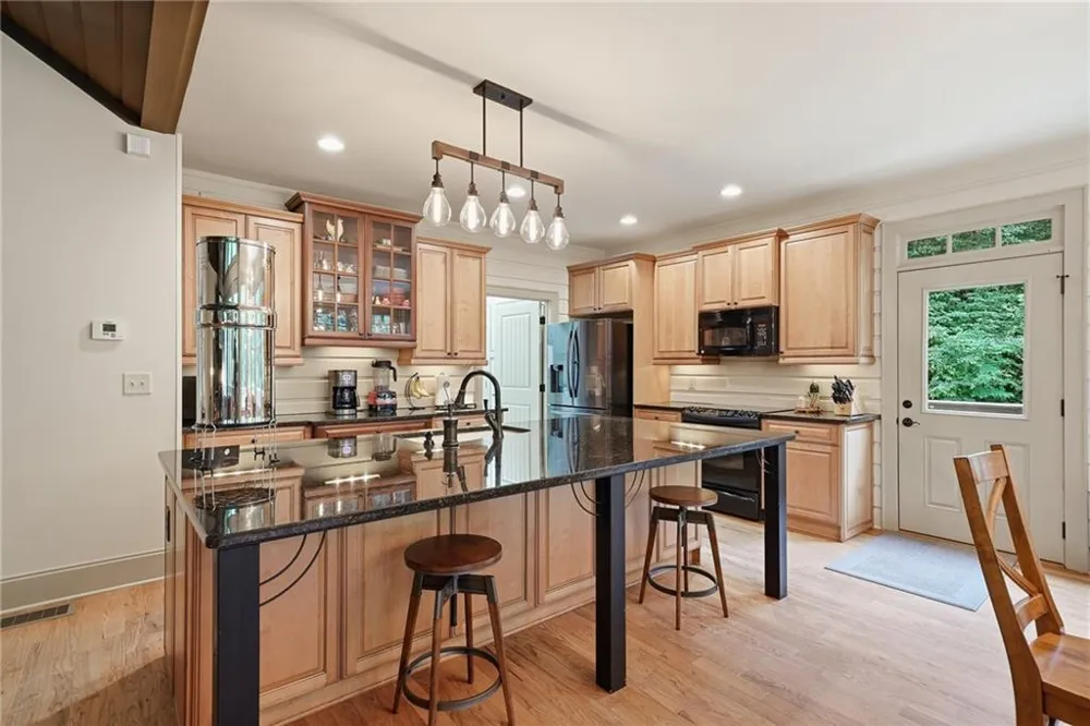 1117 Rambling Road Fairmount, GA 30139