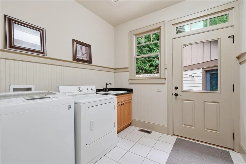 1117 Rambling Road Fairmount, GA 30139