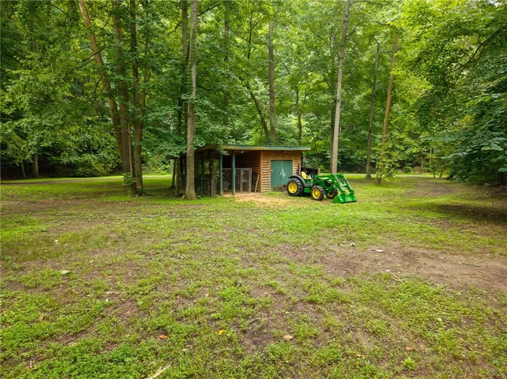 1117 Rambling Road Fairmount, GA 30139