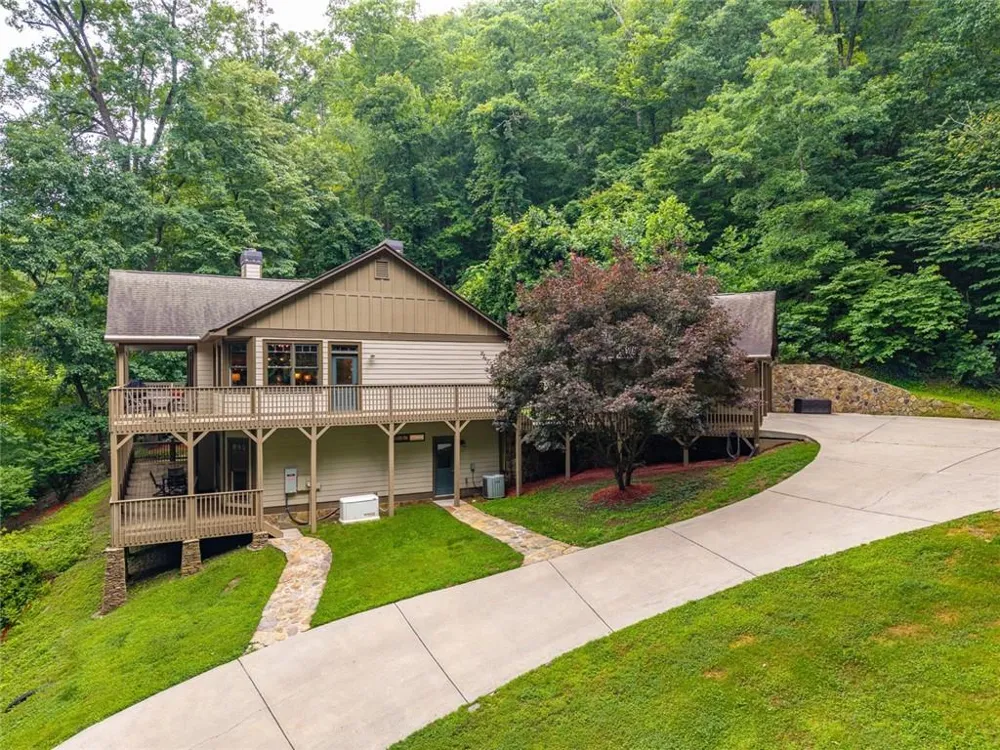 1117 Rambling Road Fairmount, GA 30139