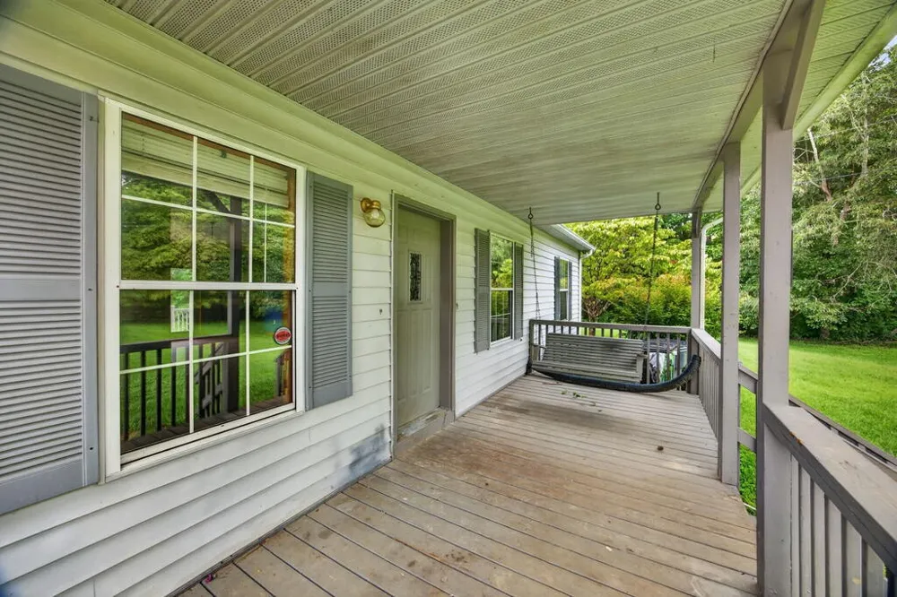 4536 Old Sparta Rd Cookeville, TN 38506