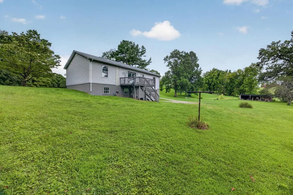 4536 Old Sparta Rd Cookeville, TN 38506