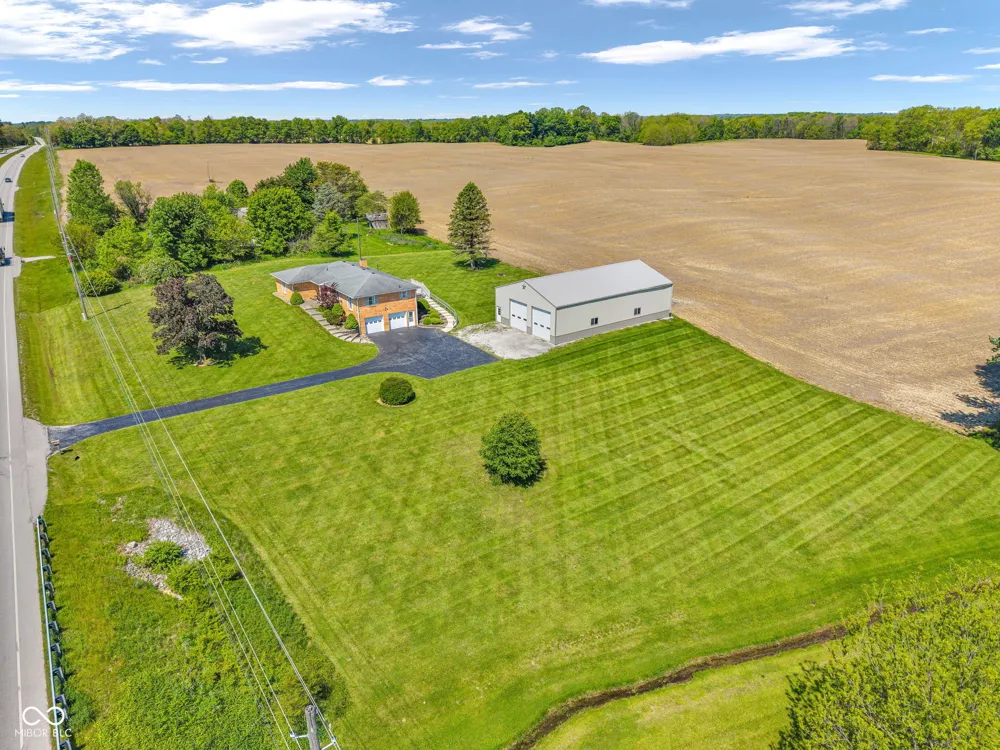 4881 E US HWY 40 Greencastle, IN 46135