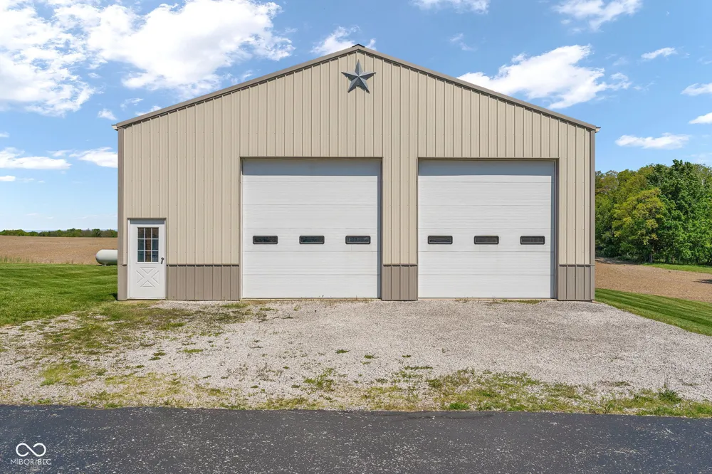 4881 E US HWY 40 Greencastle, IN 46135