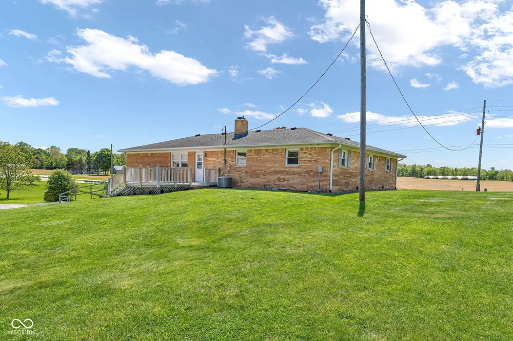 4881 E US HWY 40 Greencastle, IN 46135