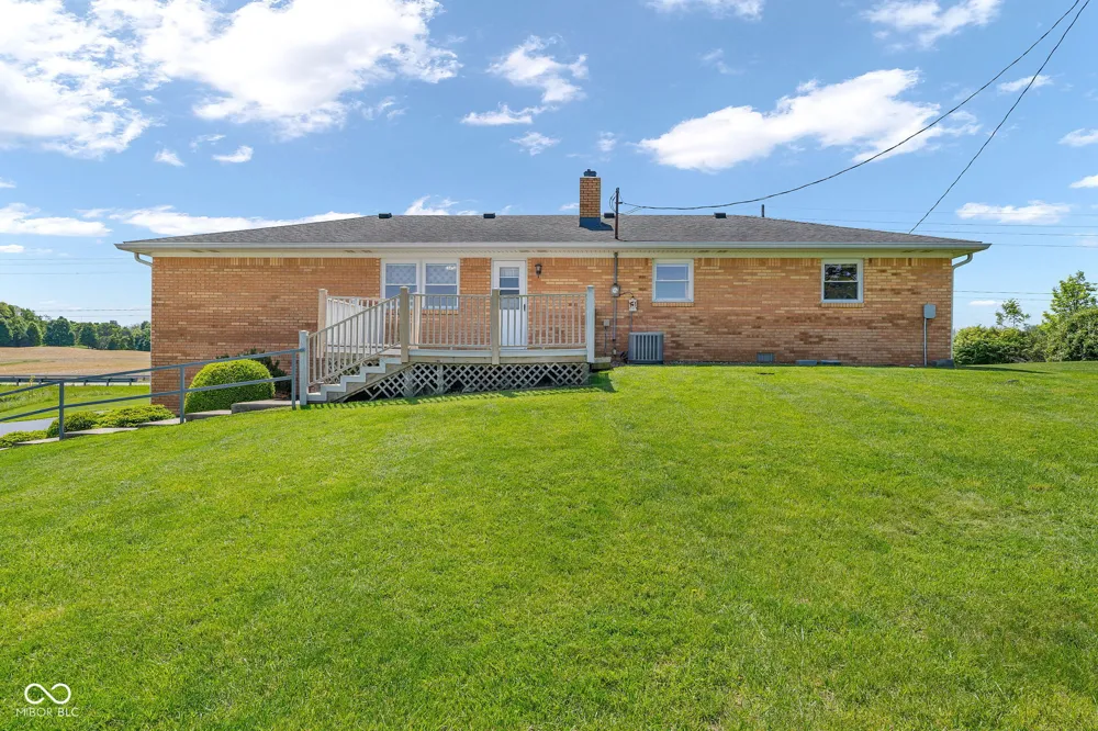 4881 E US HWY 40 Greencastle, IN 46135