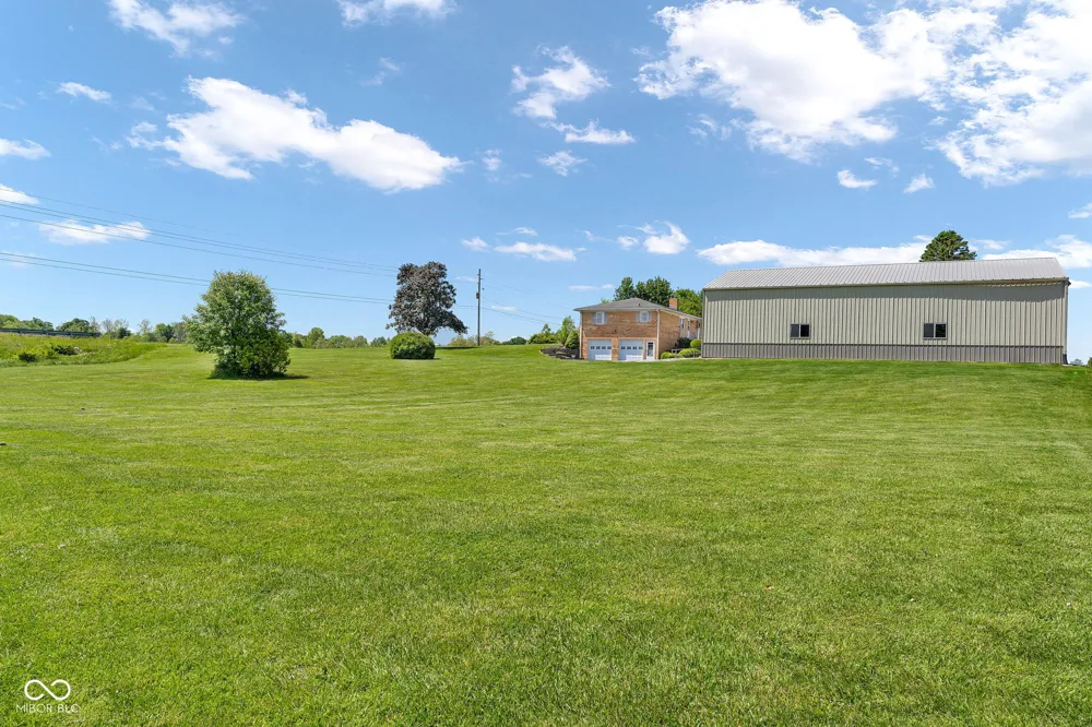 4881 E US HWY 40 Greencastle, IN 46135