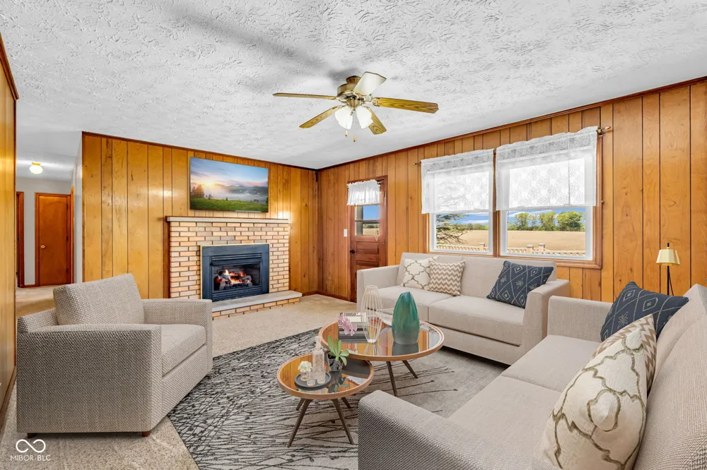 4881 E US HWY 40 Greencastle, IN 46135