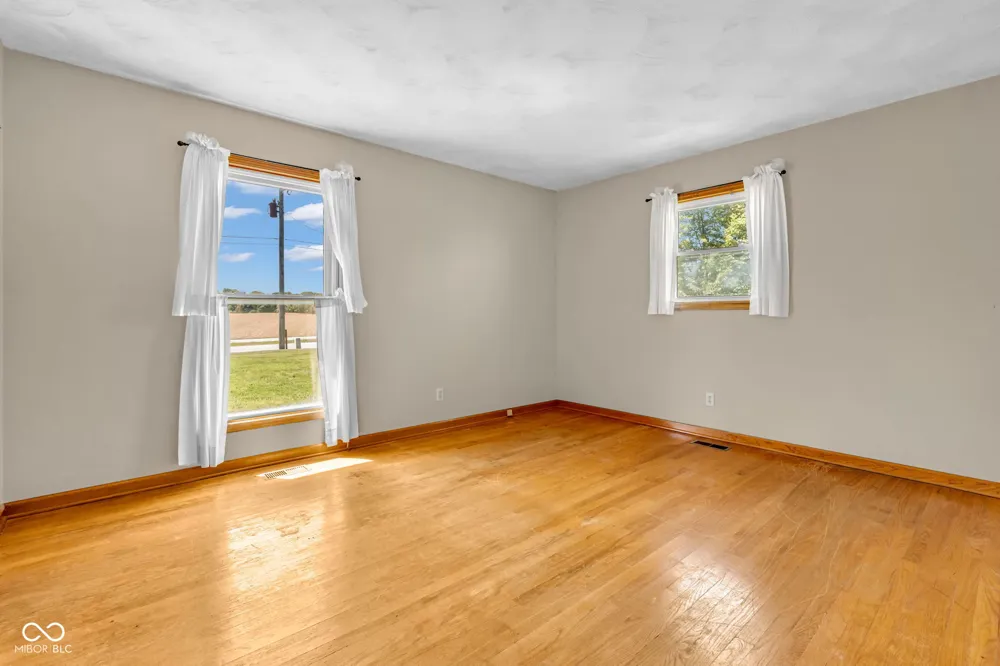 4881 E US HWY 40 Greencastle, IN 46135