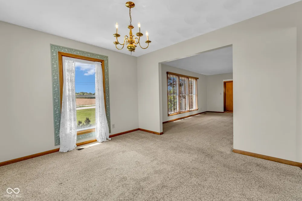 4881 E US HWY 40 Greencastle, IN 46135