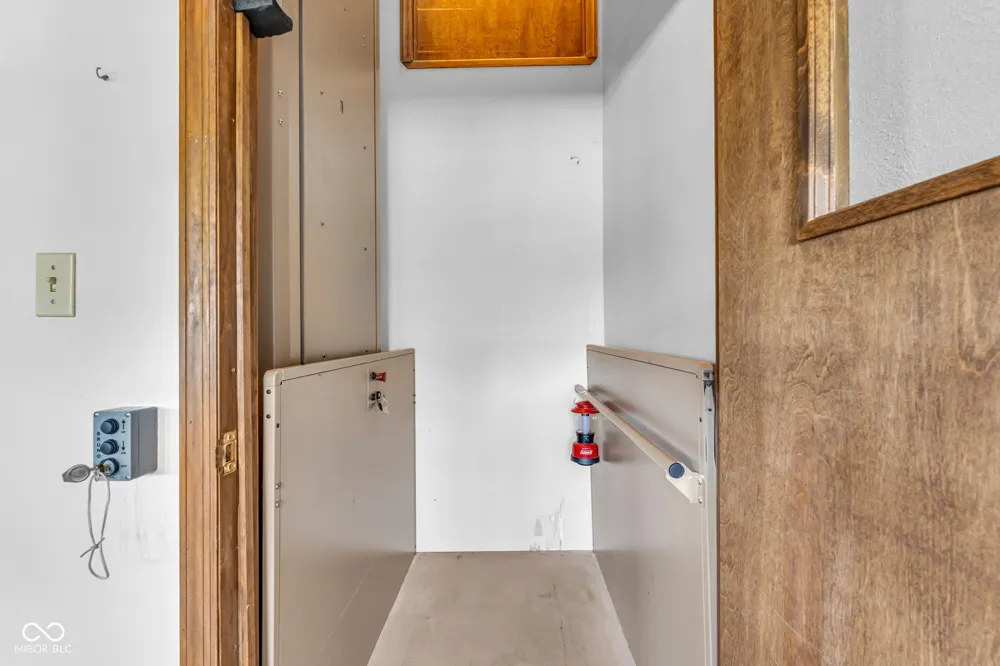 4881 E US HWY 40 Greencastle, IN 46135