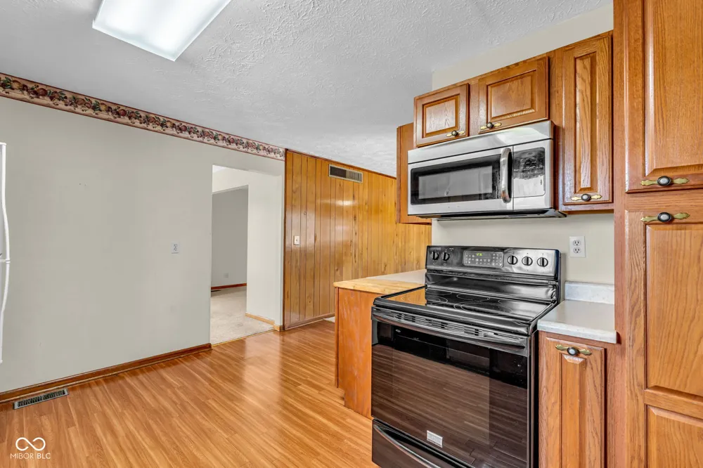 4881 E US HWY 40 Greencastle, IN 46135
