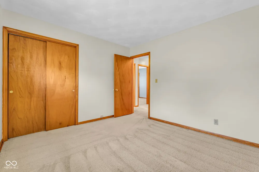 4881 E US HWY 40 Greencastle, IN 46135