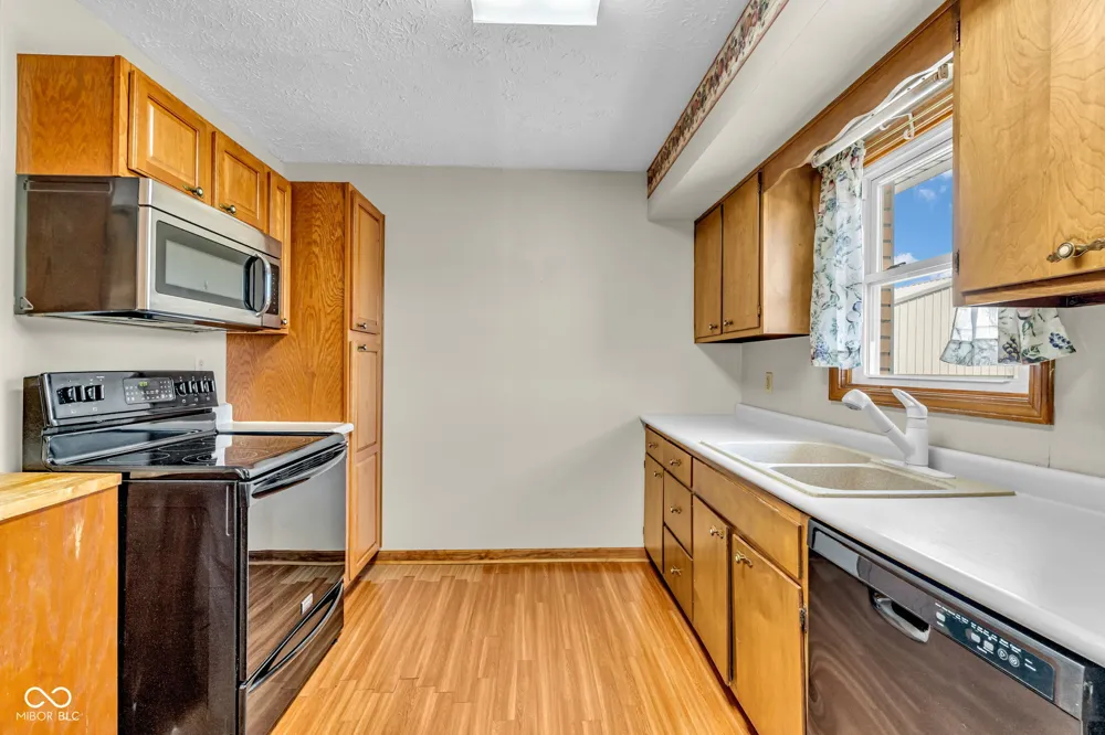 4881 E US HWY 40 Greencastle, IN 46135