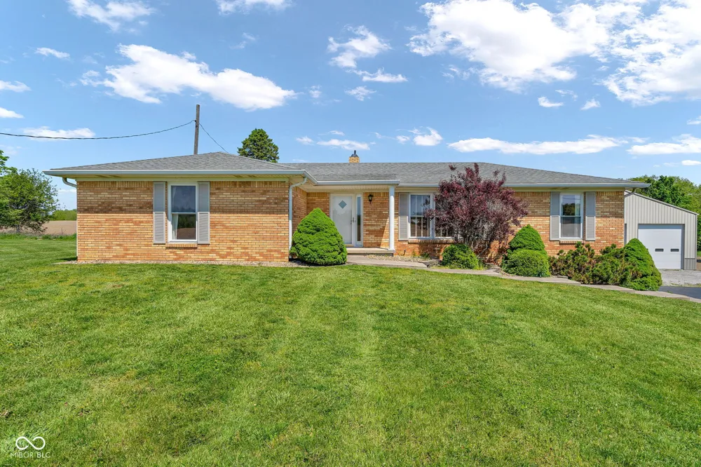 4881 E US HWY 40 Greencastle, IN 46135