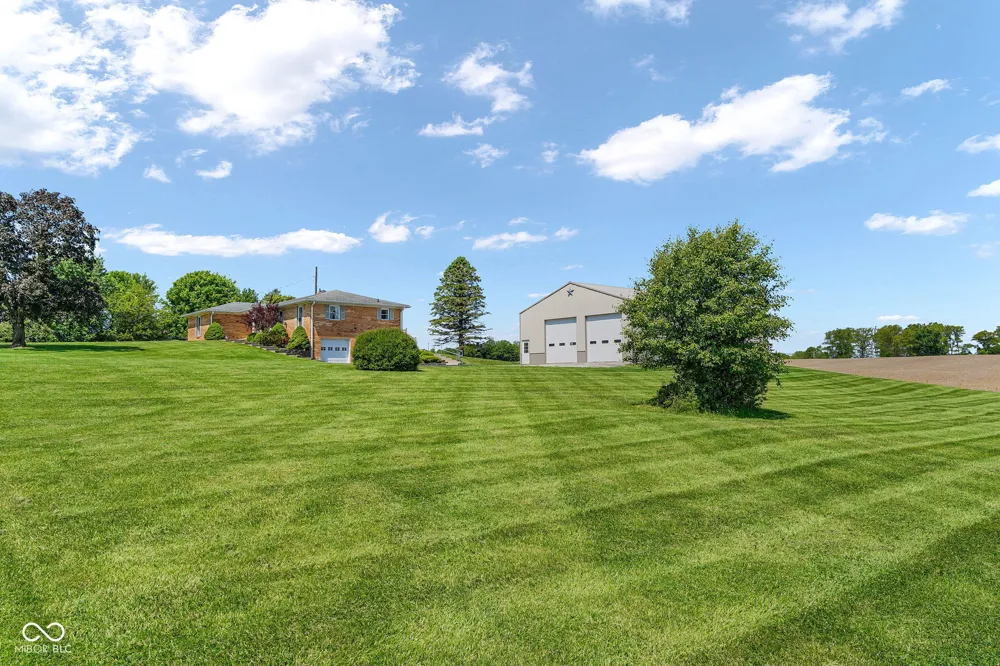 4881 E US HWY 40 Greencastle, IN 46135