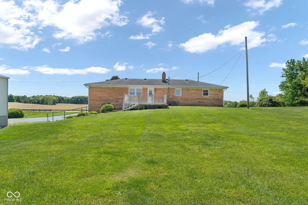 4881 E US HWY 40 Greencastle, IN 46135