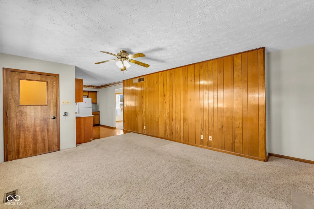 4881 E US HWY 40 Greencastle, IN 46135