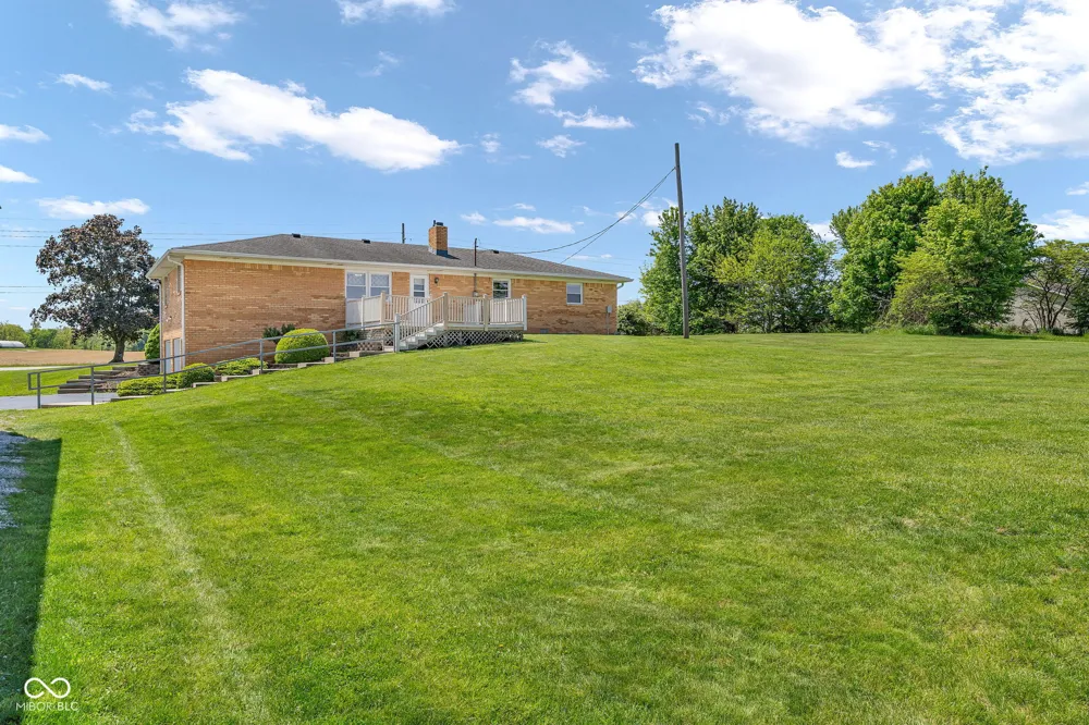 4881 E US HWY 40 Greencastle, IN 46135