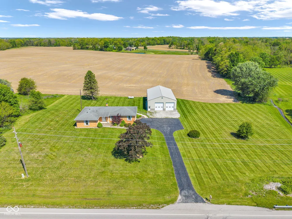 4881 E US HWY 40 Greencastle, IN 46135