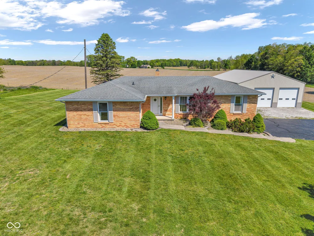 4881 E US HWY 40 Greencastle, IN 46135