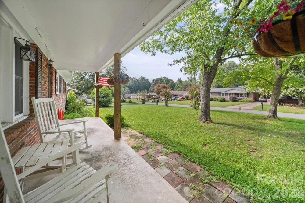 3502 Merry Oaks Lane Dallas, NC 28034