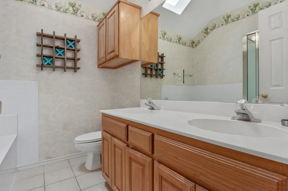 1209 Buehler Court Lewisville, TX 75067