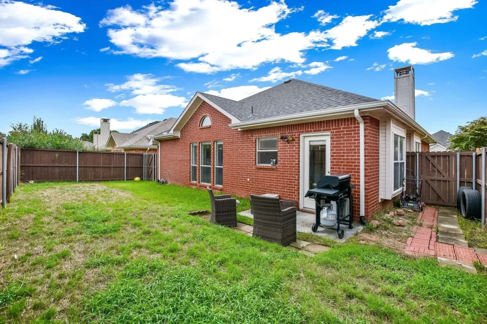 1209 Buehler Court Lewisville, TX 75067
