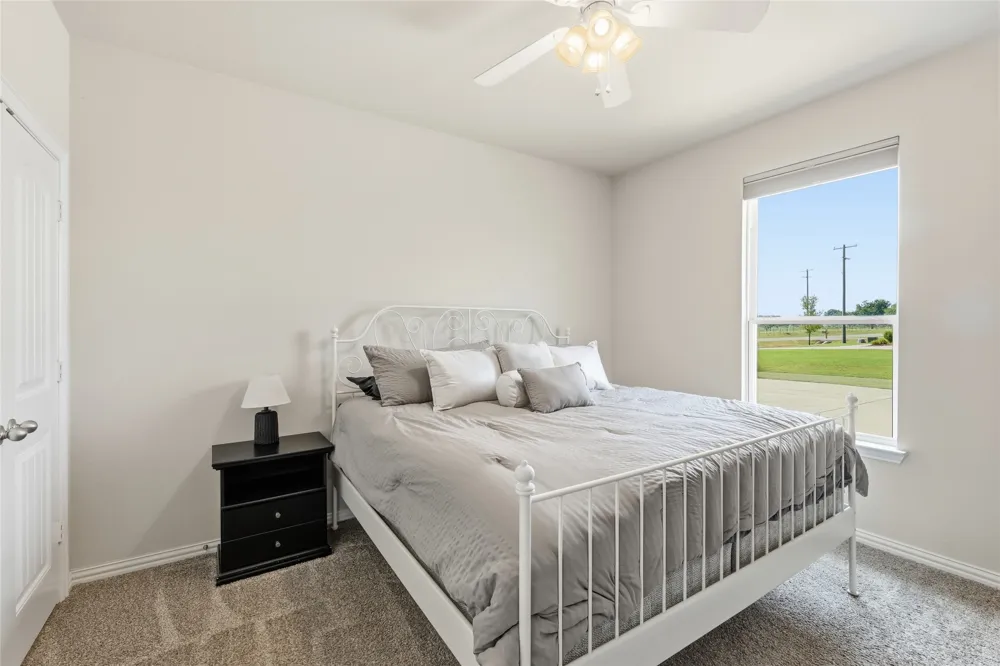 1212 County Road 4797 Springtown, TX 76082