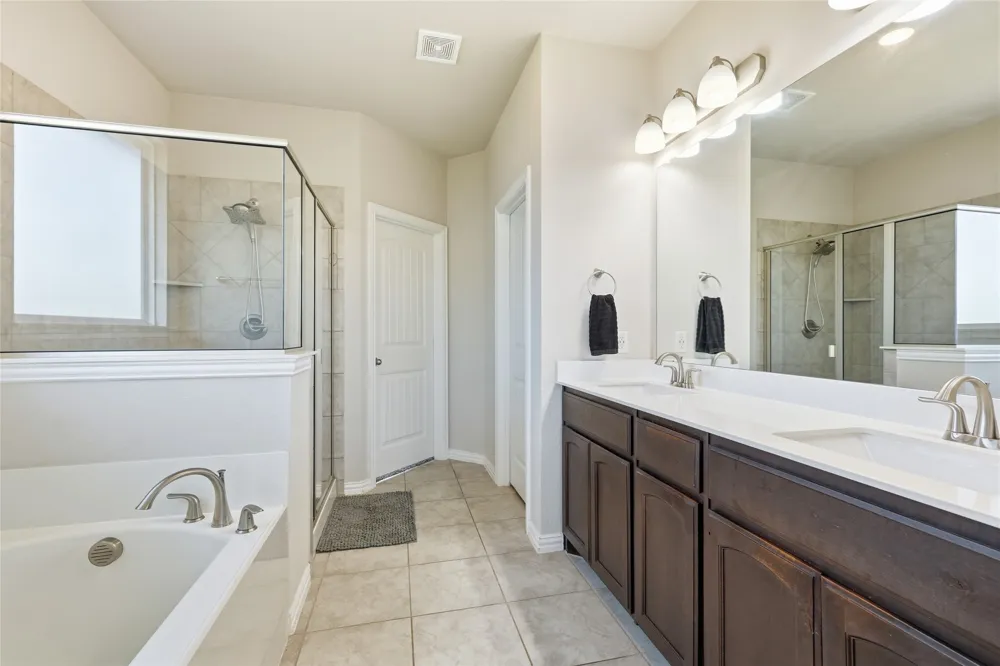 1212 County Road 4797 Springtown, TX 76082