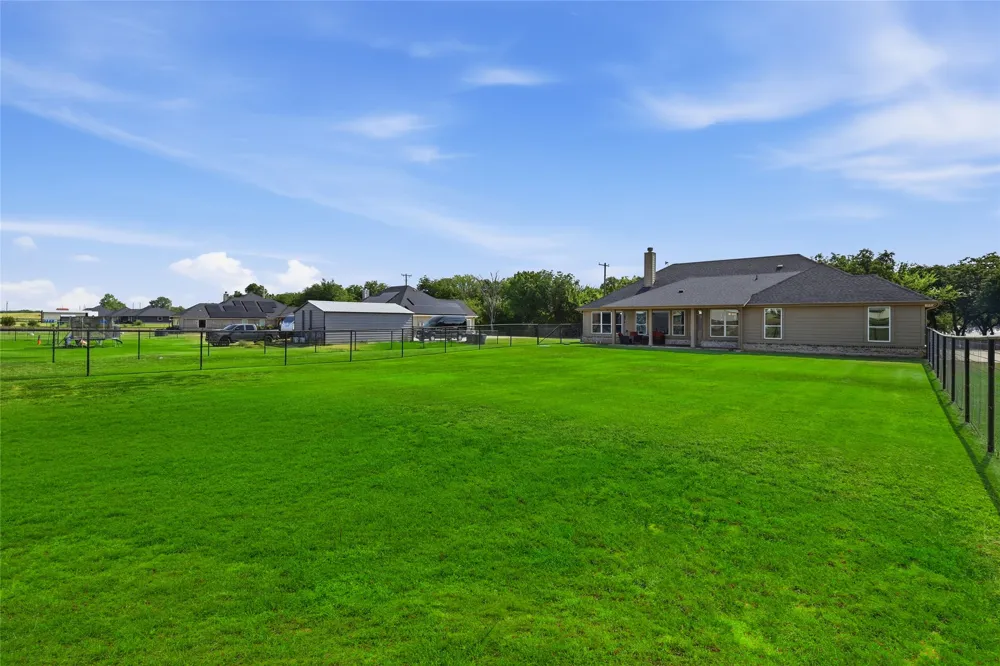 1212 County Road 4797 Springtown, TX 76082