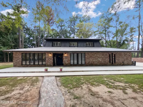1329 Pine Glen Circle