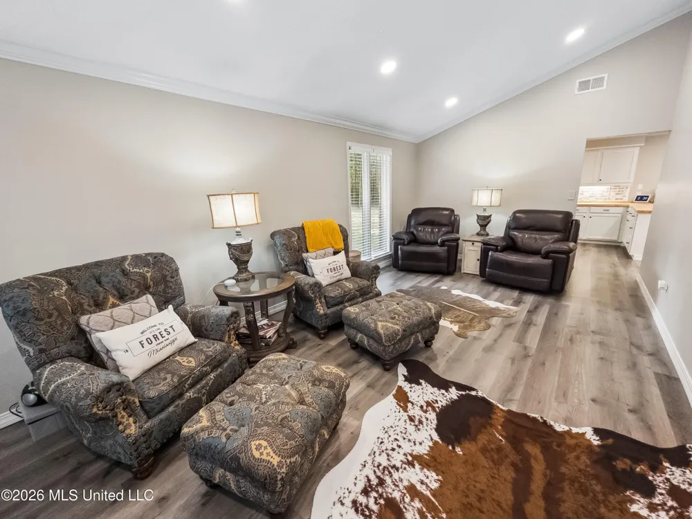 1329 Pine Glen Circle Forest, MS 39074